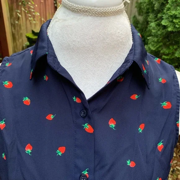 Banana Republic Blue Sleeveless Blouse with Notched Collar - Picture 3 of 5